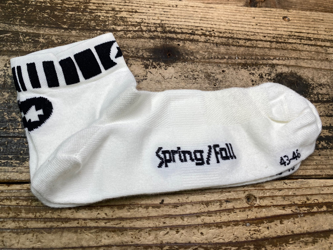 JQ209 アソス assos Spring FallSocks 2 ソックス 白