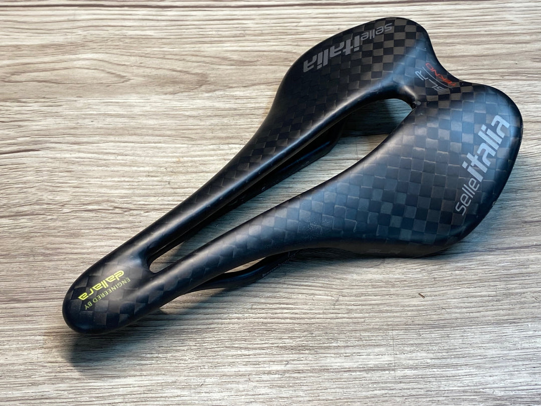 JC979 セライタリア selle italia SLR TEKNO BOOST サドル 黒 フルカーボン ENGINEED BY dallara