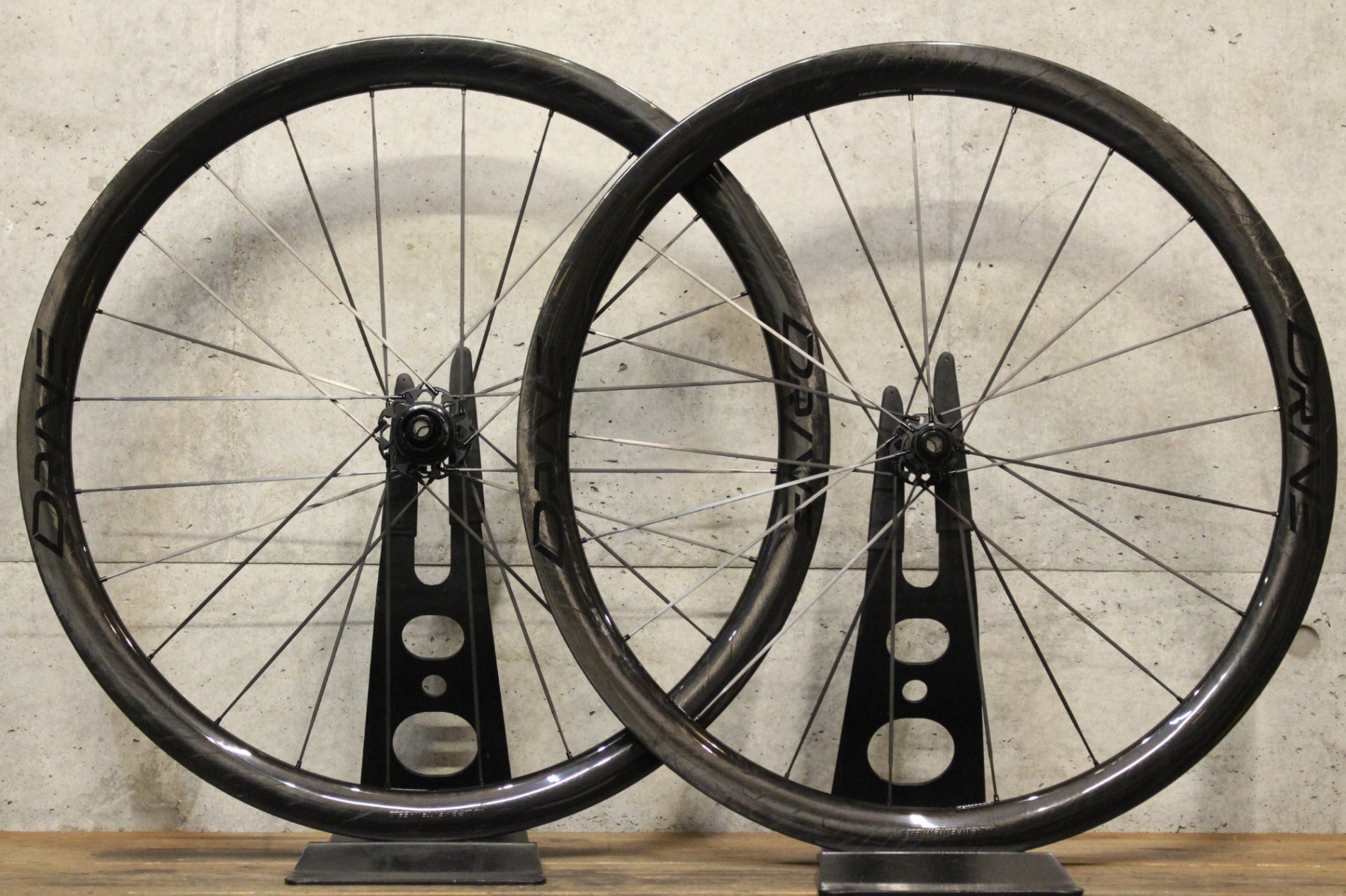 エリートホイールズ ELITE WHEELS ドライブ DRIVE 40D カーボン