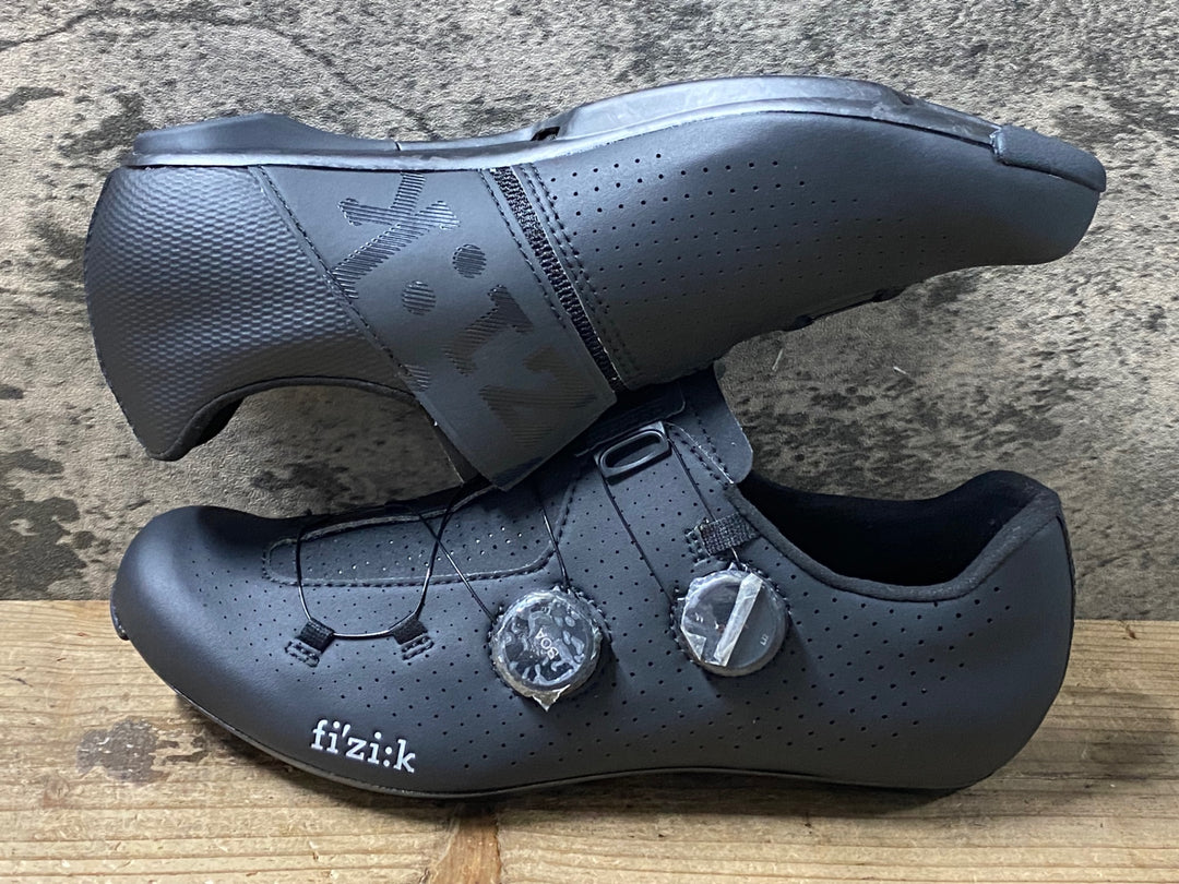 KI041 フィジーク fizik VENTO INFINITO CARBON ビンディングシューズ 3穴 黒 EU41