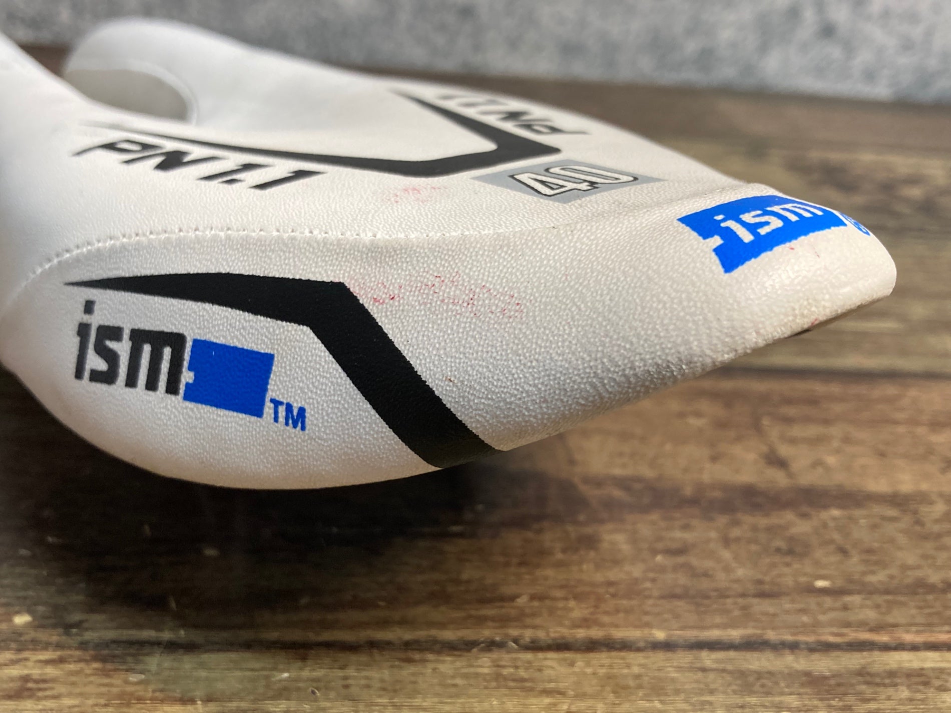 JX046 ism PN1.1 40 サドル 白 110mm クロモリ – BICI AMORE ONLINE STORE