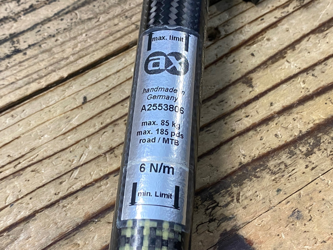 KI417 AX Lightness EUROPA Basic カーボンシートポスト 220mm Φ27.2