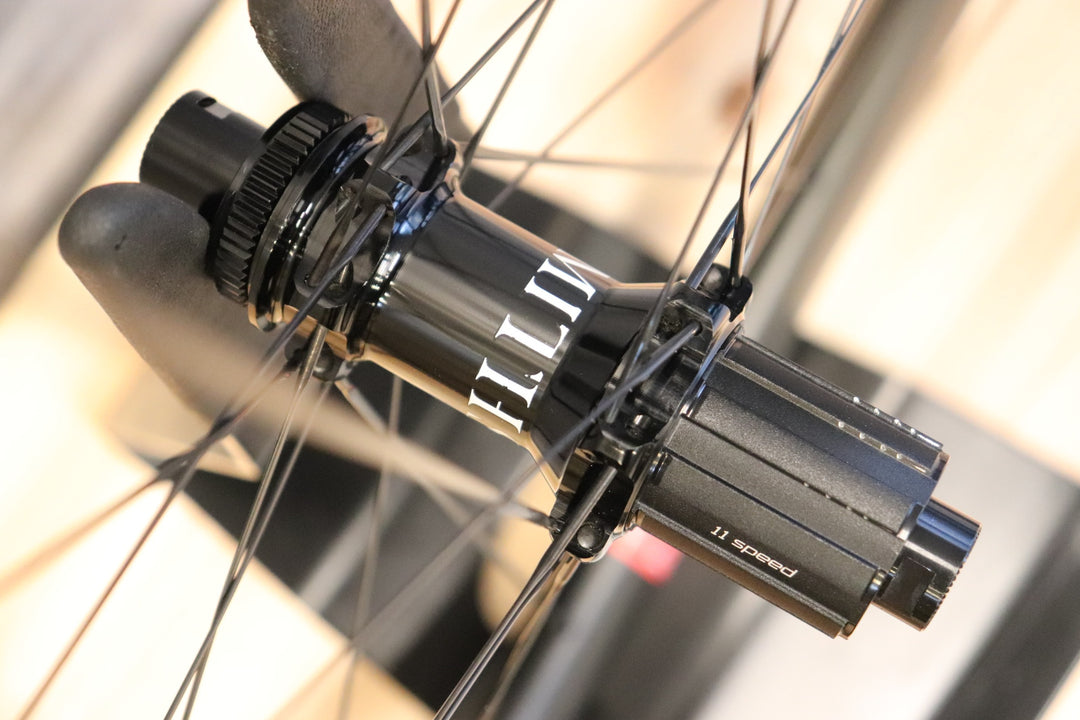 スミス SMITH セラライト CERALIGHT H35W29SAP カーボン チューブレスレディ ホイールセット シマノ 11/12S 【さいたま浦和店】