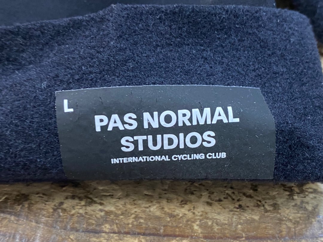 JV857 パスノーマルスタジオ PAS NORMAL STUDIO アームウォーマー 黒 L 裏起毛