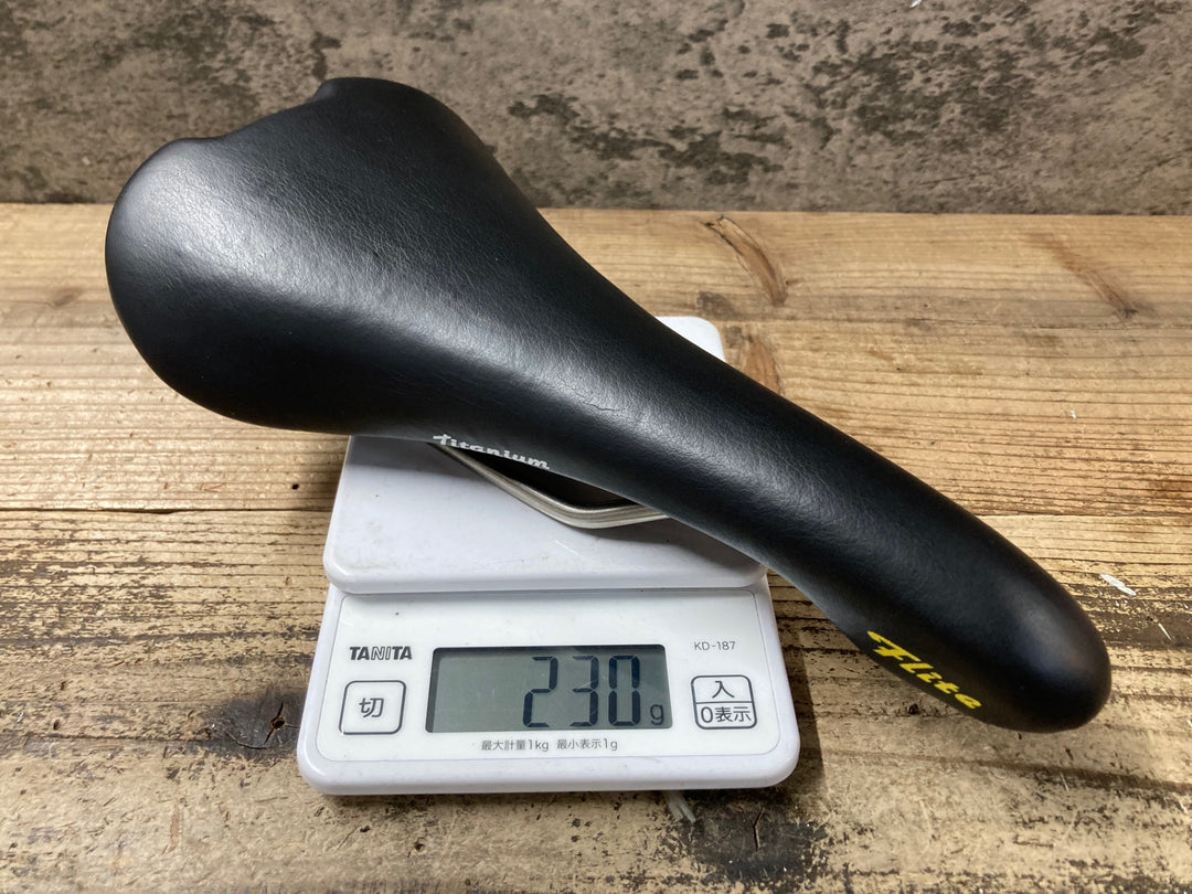 JU892 セライタリア selle italia フライト Flite titanium L1 サドル 黒 145mm チタンレール