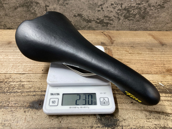 JU892 セライタリア selle italia フライト Flite titanium L1 サドル 黒 145mm チタンレール