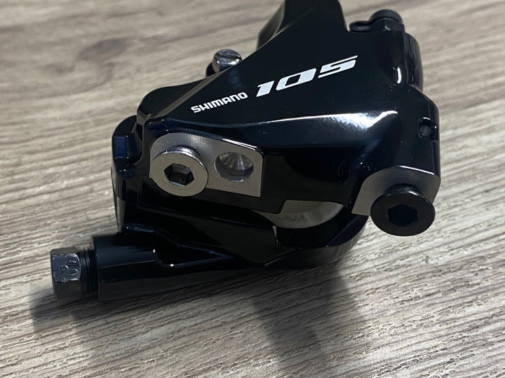 KE959 シマノ SHIMANO 105 BR-R7070 ディスクブレーキキャリパー 前後セット