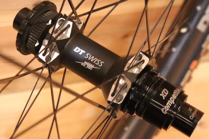 DT SWISS XMC 1200 SPLINE 30 27.5 スラムXDドライバー 11S/12S 30mm カーボン フックレス チューブレス MTB ホイールセット 【広島店】