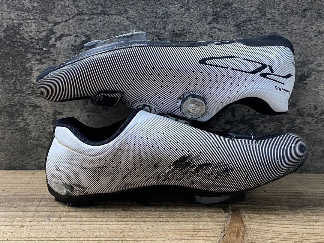 KP335 シマノ SHIMANO RC7 SH-RC700-E W ビンディングシューズ 3穴 EU42E WIDE ※傷