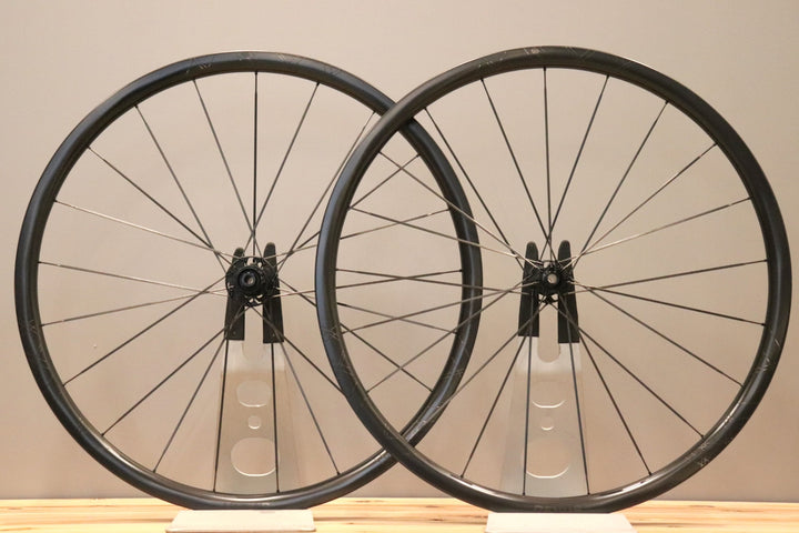 未使用 エレリサーチ ERE RESEARCH ジーナス GENUS SL30-R DISC シマノ11S/12S カーボン チューブレスレディ ホイールセット 21C 【仙台店】