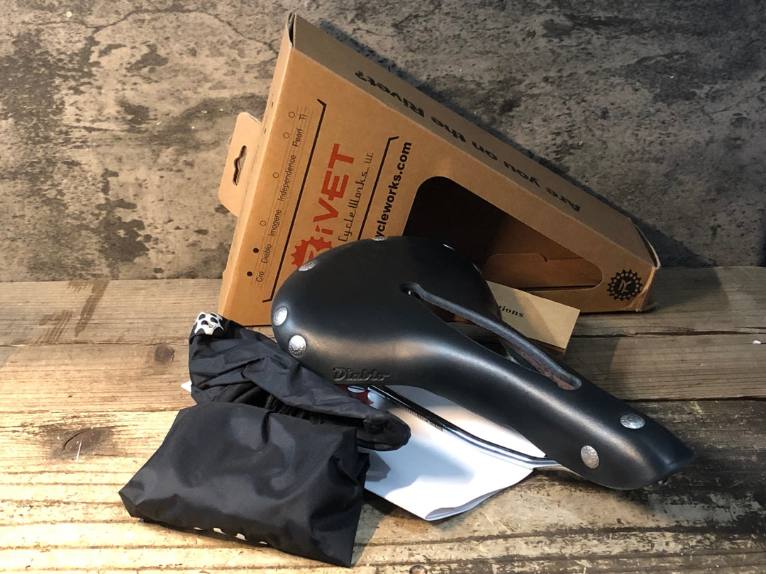 JS795 リベット RIVET Cycle Works ディアブロ THE DIABLO レザーサドル クロモリレール 黒