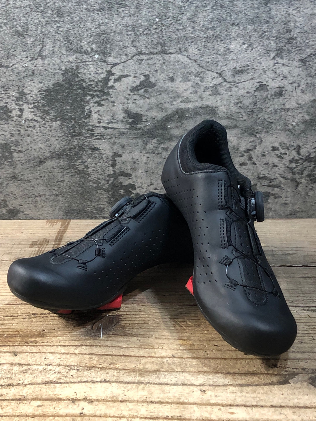 JS679 フィジーク fizik ヴェント VENTO OMNA ビンディングシューズ 3穴 BOA 黒 EU36
