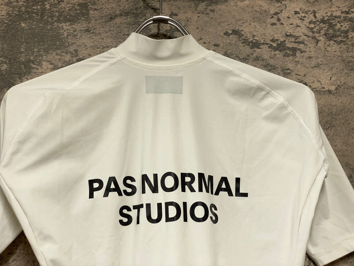 KJ320 パスノーマルスタジオ PAS NORMAL STUDIOS Essential Jersey 半袖 サイクルジャージ 白 XS ※小汚れあり