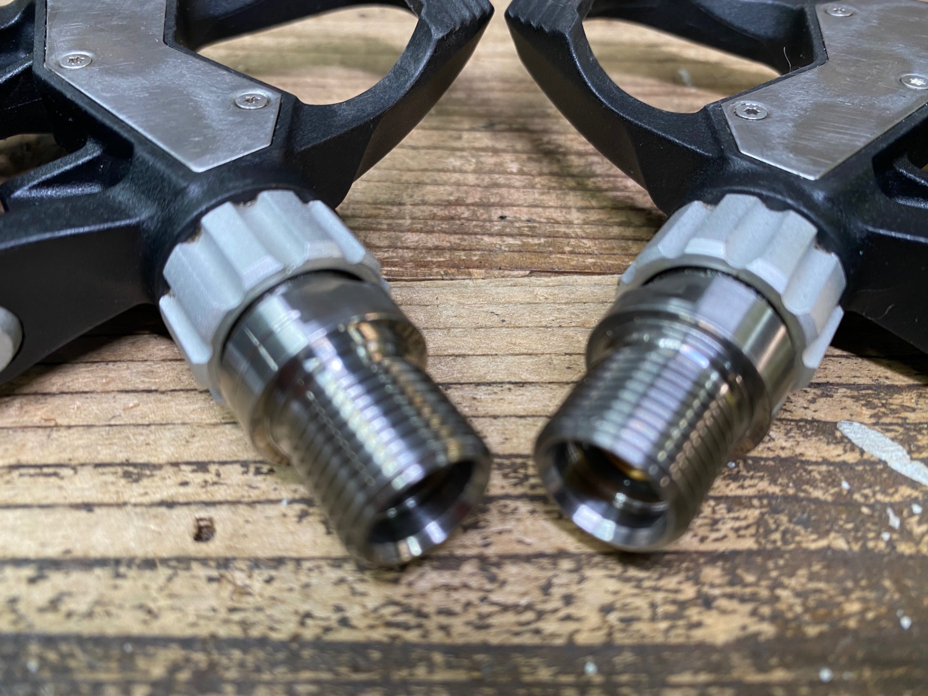 JE804 ガーミン GARMIN ベクター VECTOR J パワーメーター ペダル型 軸