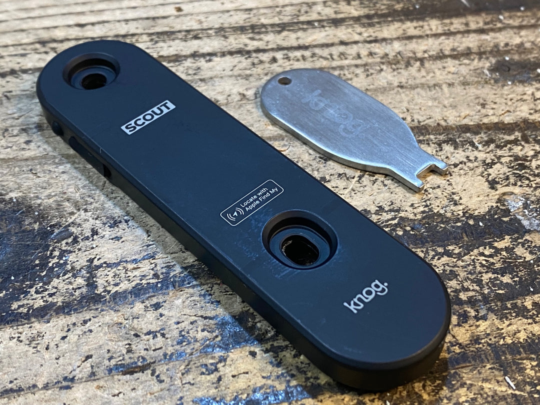 JU700 ノグ knog SCOUT バイクアラーム 追跡タグ 動作確認済 ※ボルト,カバー欠品