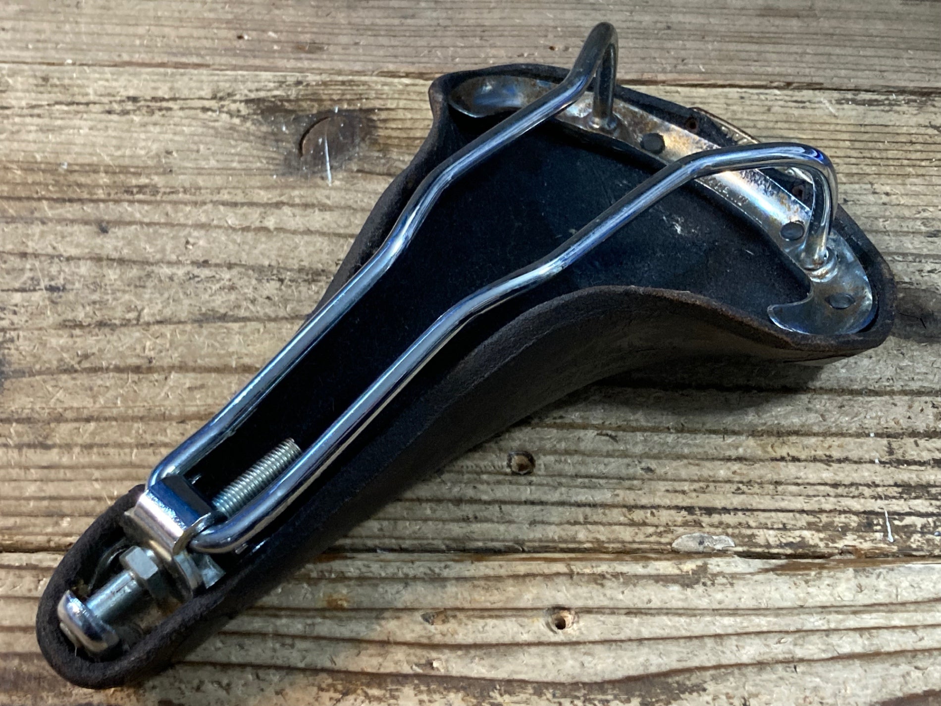 JX190 ブルックス BROOKS サドル ※錆、劣化の為ジャンク – BICI AMORE
