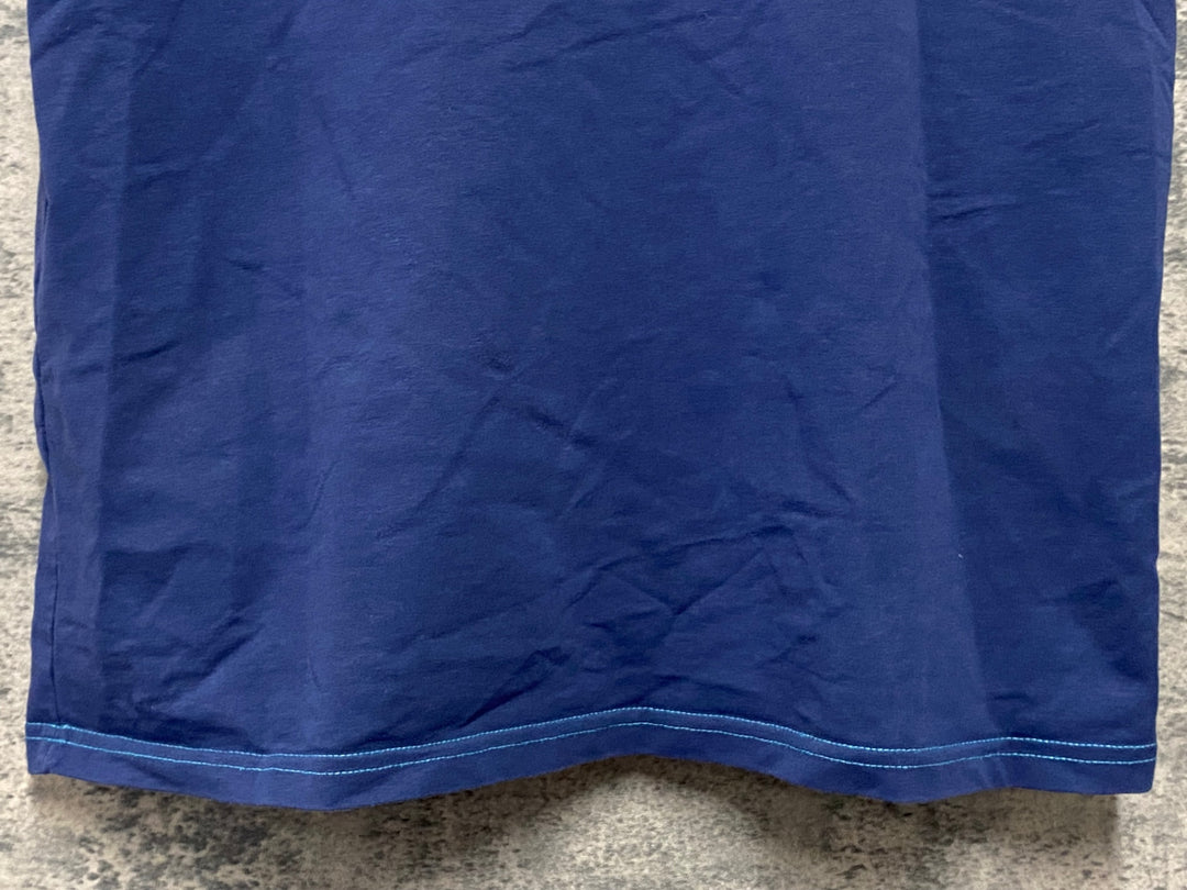 JV526 VALOUR 半袖 Tシャツ 濃紺 サイズ不明 BAHRAIN VICTORIOUS