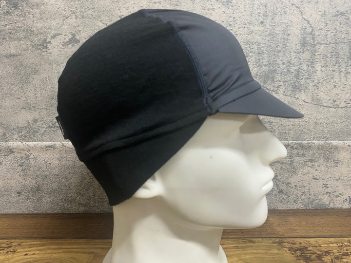 JY134 ラファ Rapha PEAKED MERINO HAT サイクルキャップ 黒 ワンサイズ