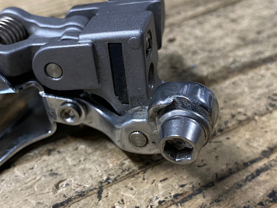 KB452 シマノ SHIMANO 105 FD-5700 フロントディレイラー 直付