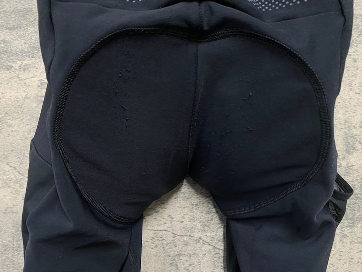 KK954 ラファ Rapha CARGO WINTER TIGHTS WITH PAD カーゴビブタイツ 黒 M 裏起毛