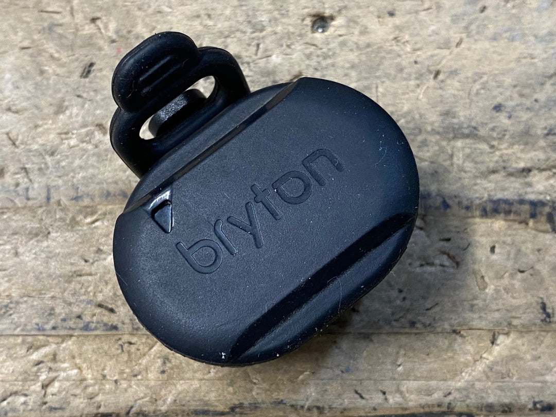 KP557 ブライトン BRYTON ケイデンス スピードセンサー セット 動作確認済　※ケイデンスセンサーのバッテリーキャップ爪割れ