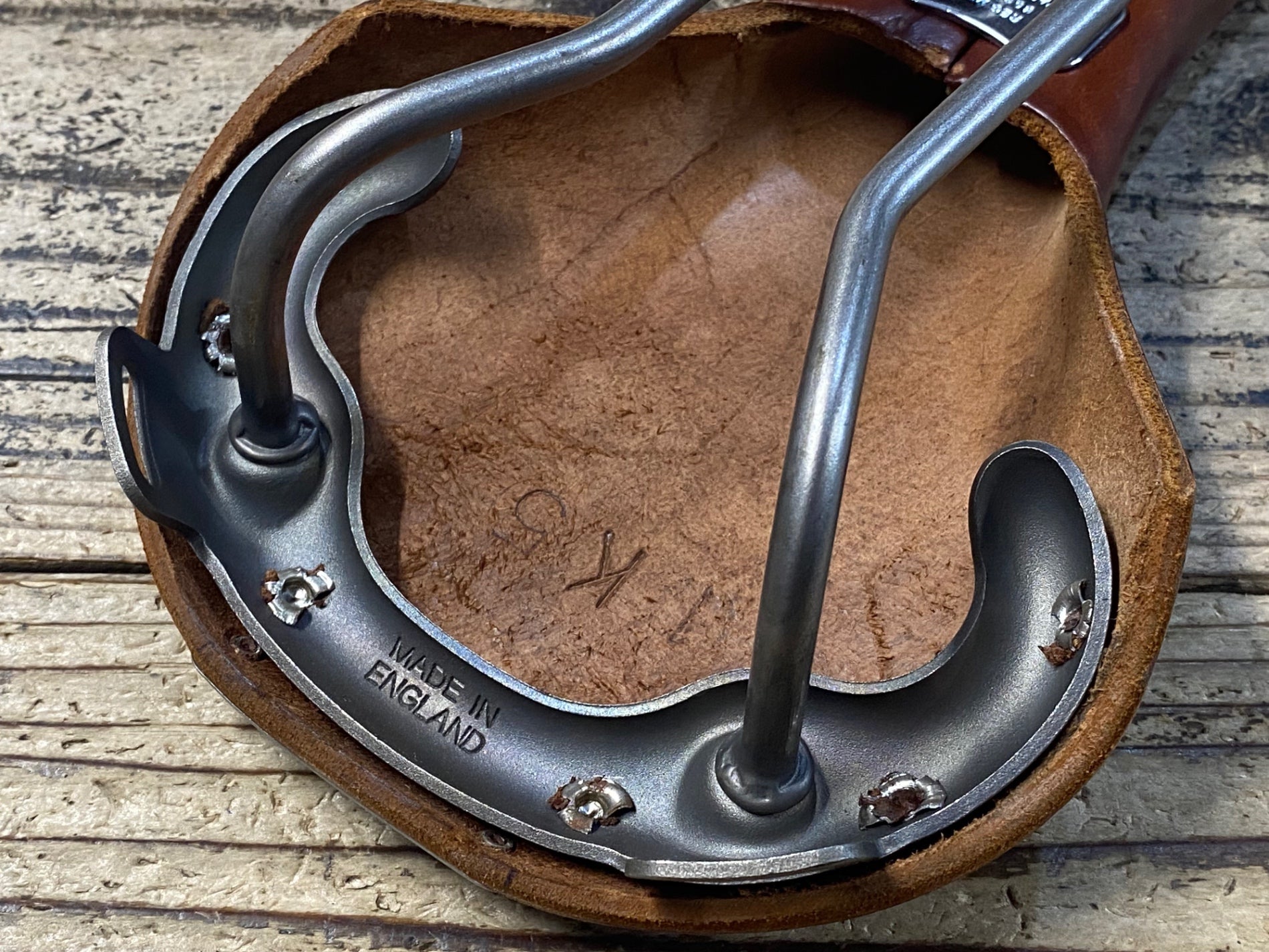 KE323 ブルックス BROOKS スワロー SWALLOW TITANIUM サドル チタン