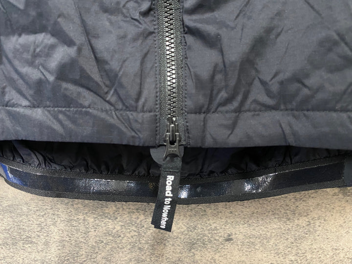 KA515 パスノーマルスタジオ PAS NORMAL STUDIOS ESSENTIAL INSULATED GILET ジレ サイクルベスト 黒 M