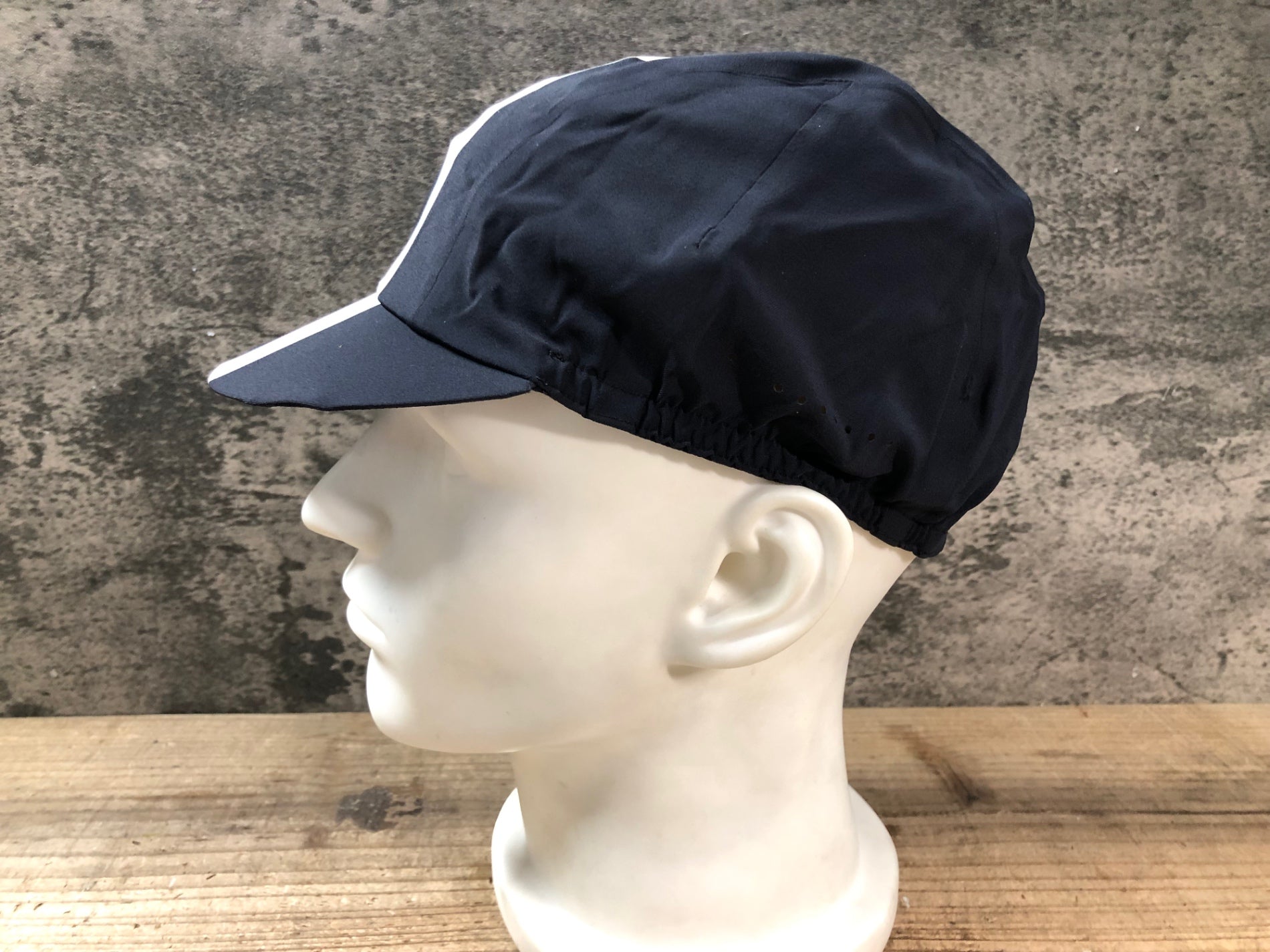 JS854 ラファ Rapha サイクルキャップ 黒 白 M/L – BICI AMORE ONLINE