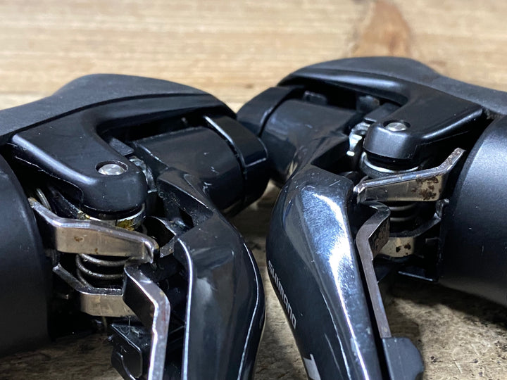 KG784 シマノ SHIMANO 105 ST-R7000 STIレバー 2x11S 左右セット ※左レバークランプ部ひび割れのためジャンク