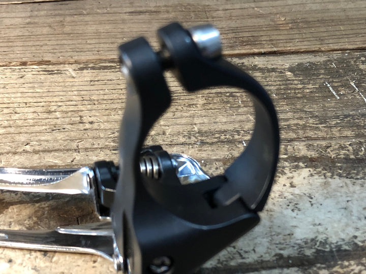 JR069 シマノ SHIMANO 105 FD-5700 フロントディレイラー 2S バンド式 Φ31.8