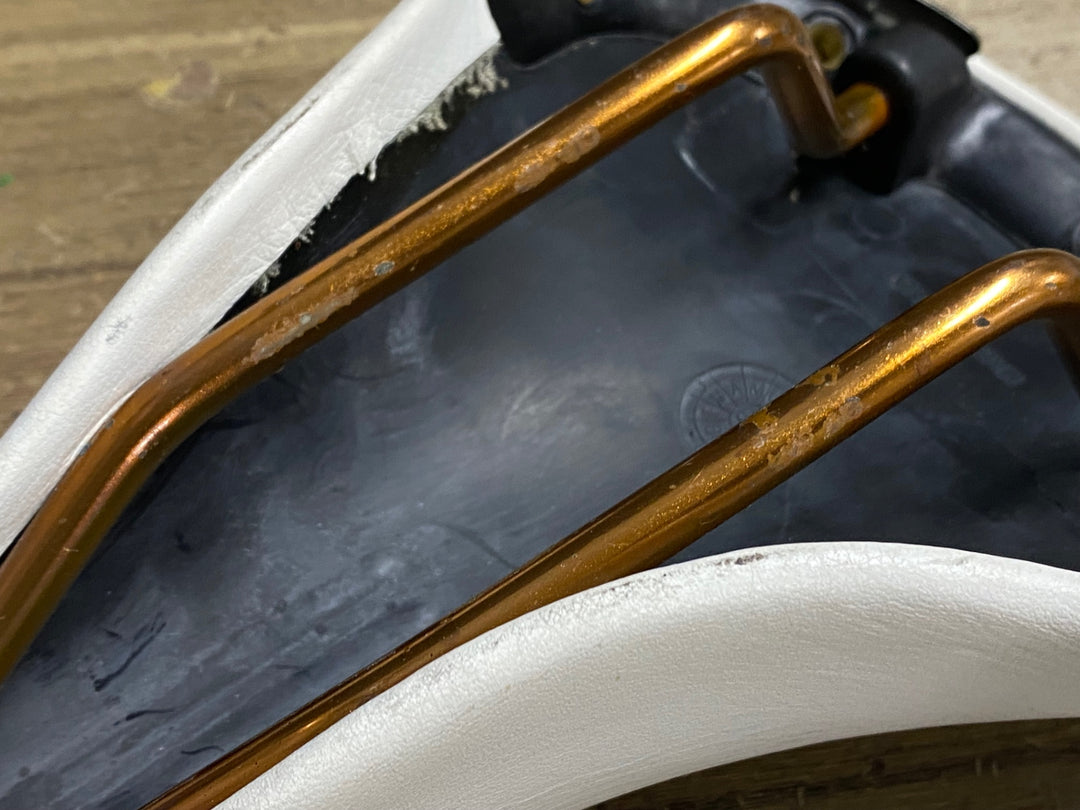 KN666 セライタリア SELLE ITALIA カンピニッシモ Campionissimo サドル 白