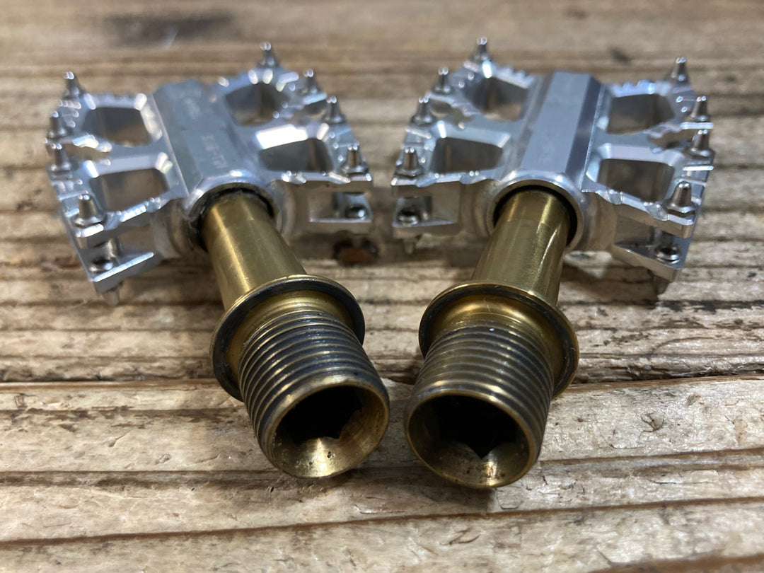 KH986 KCNC KYREX SLIM ROAD PLATFORM フラットペダル ステンレススピンドル シルバー