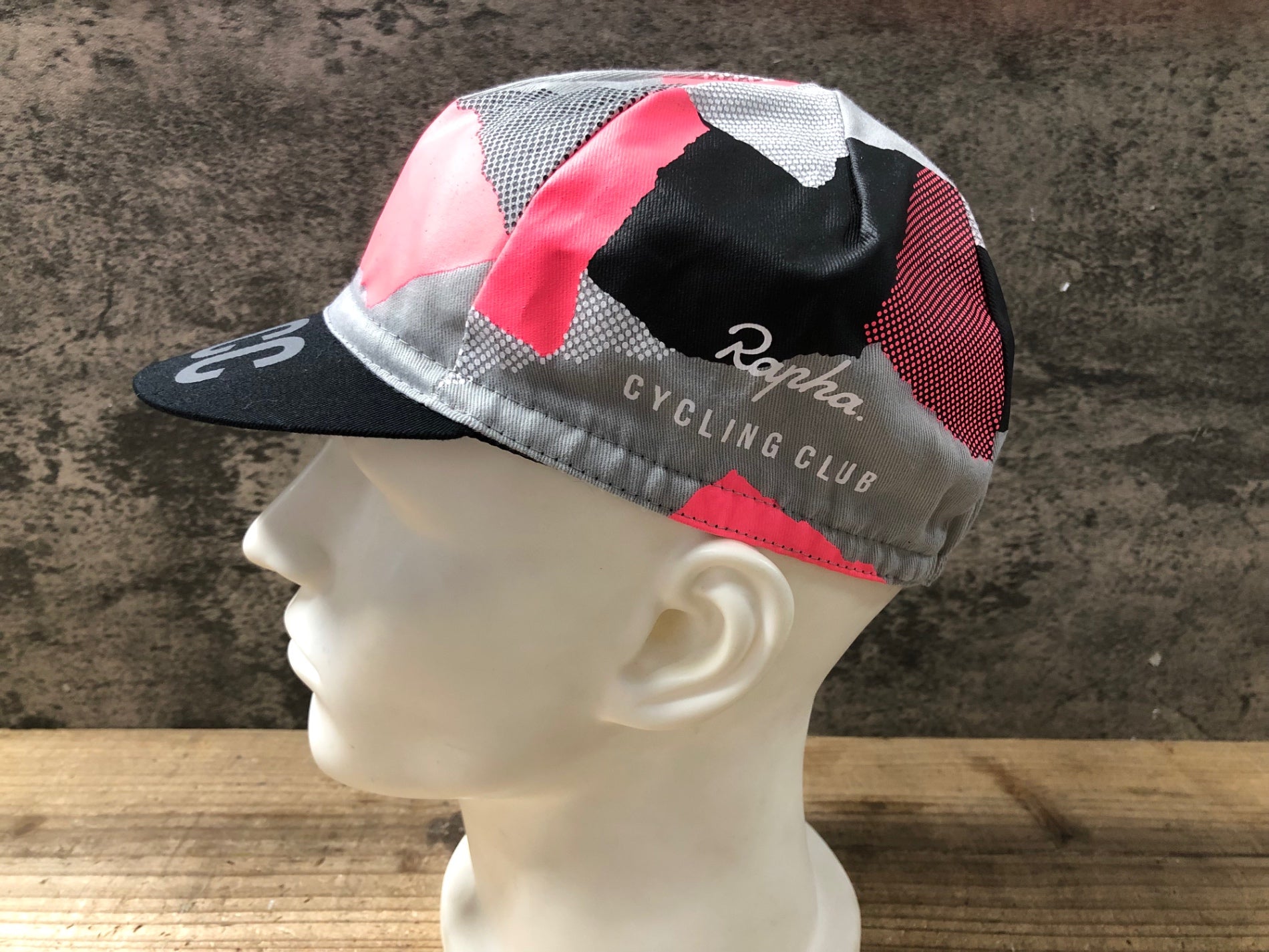 KA312 ラファ Rapha RCC CAP サイクルキャップ 黒 ピンク グレー ワン