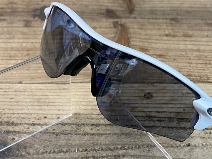 JT784 オークリー OAKLEY レーダーロック RADARLOCK サングラス アイウェア 白 黒