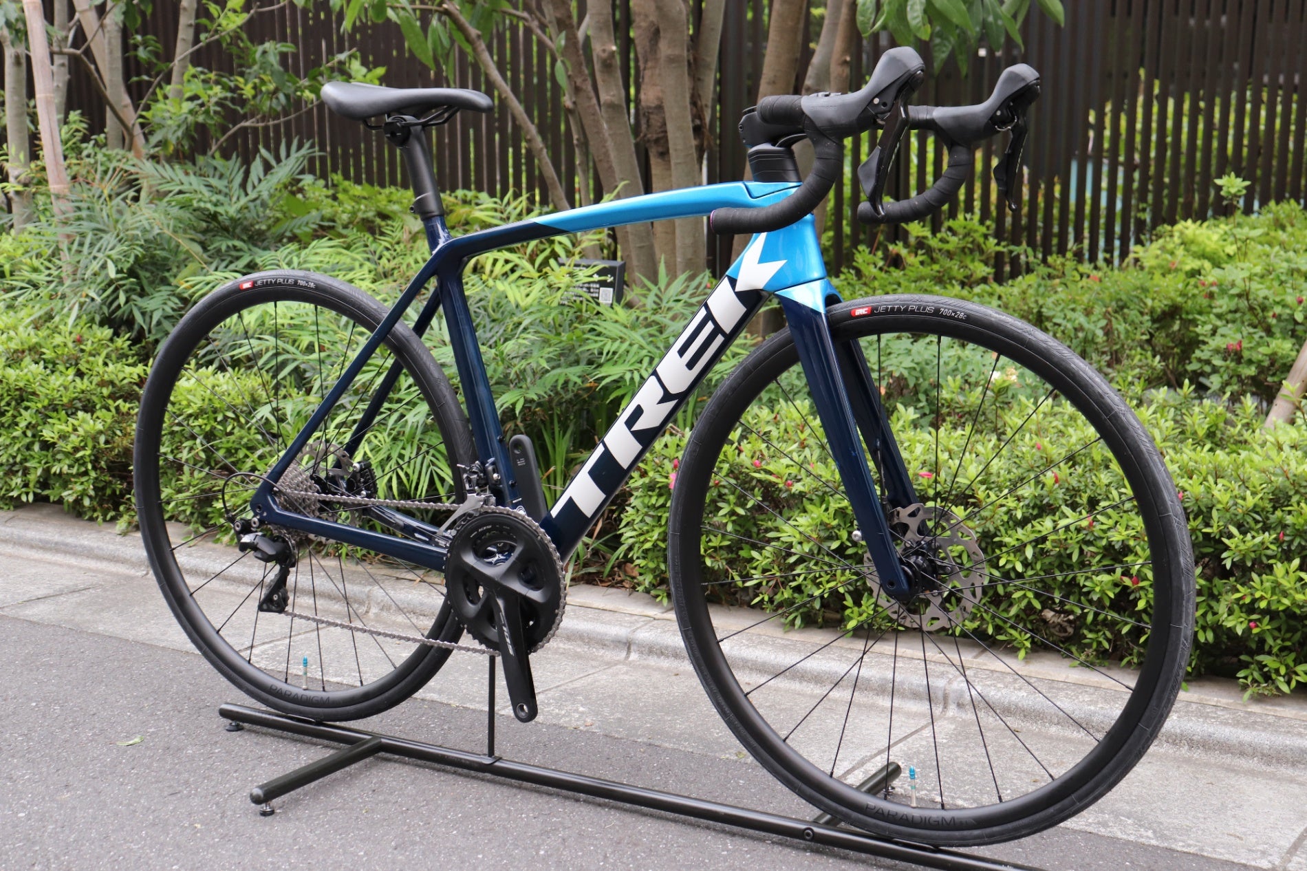 トレック TREK エモンダ EMONDA SL5 DISC 2021年 52サイズ シマノ 105