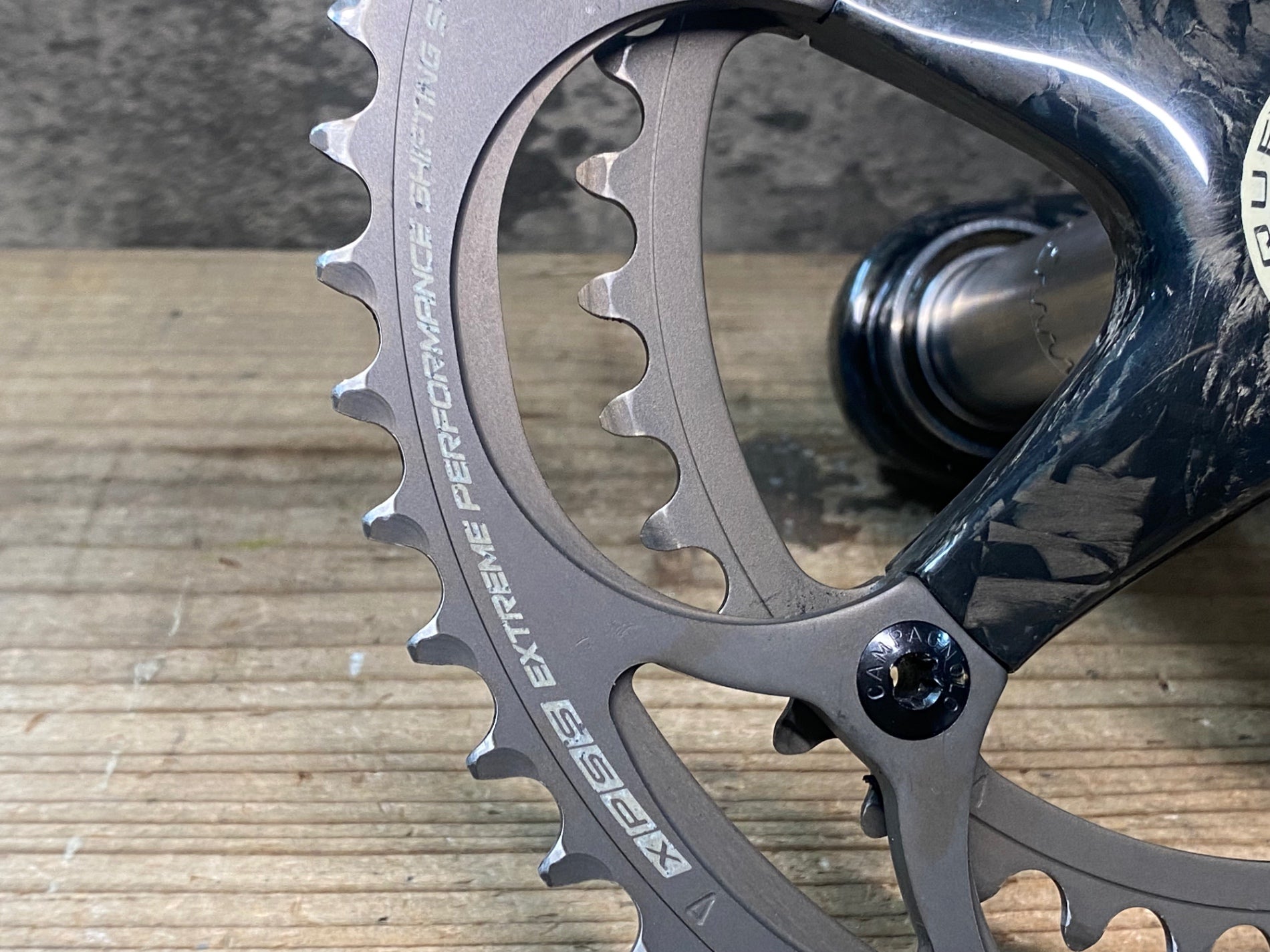 Campagnoloアルミ製ホール付きハブ クランク付き Campagnolo ( カンパニョーロ ) クランクセット RECORD ( レコード