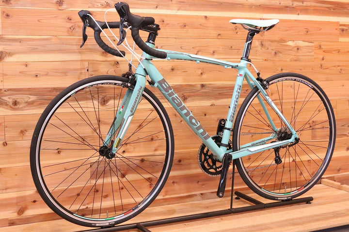 おまけ付き！ ビアンキ BIANCHI ヴィアニローネ VIA NIRONE 7 2015モデル 53サイズ シマノ ソラ 3500 9S アルミ ロードバイク 【広島店】