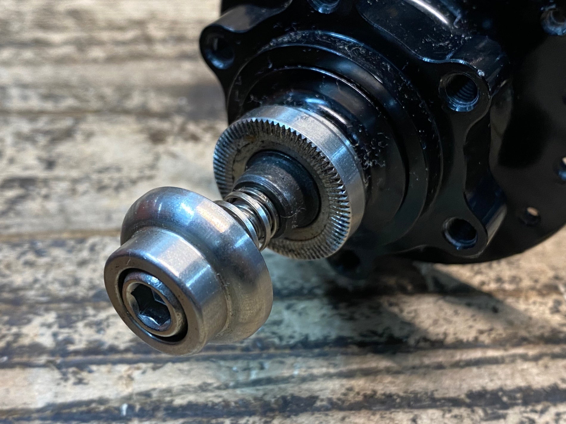 JP197 サーリー SURLY ultra new disc rear hub ハブ 32H シングル