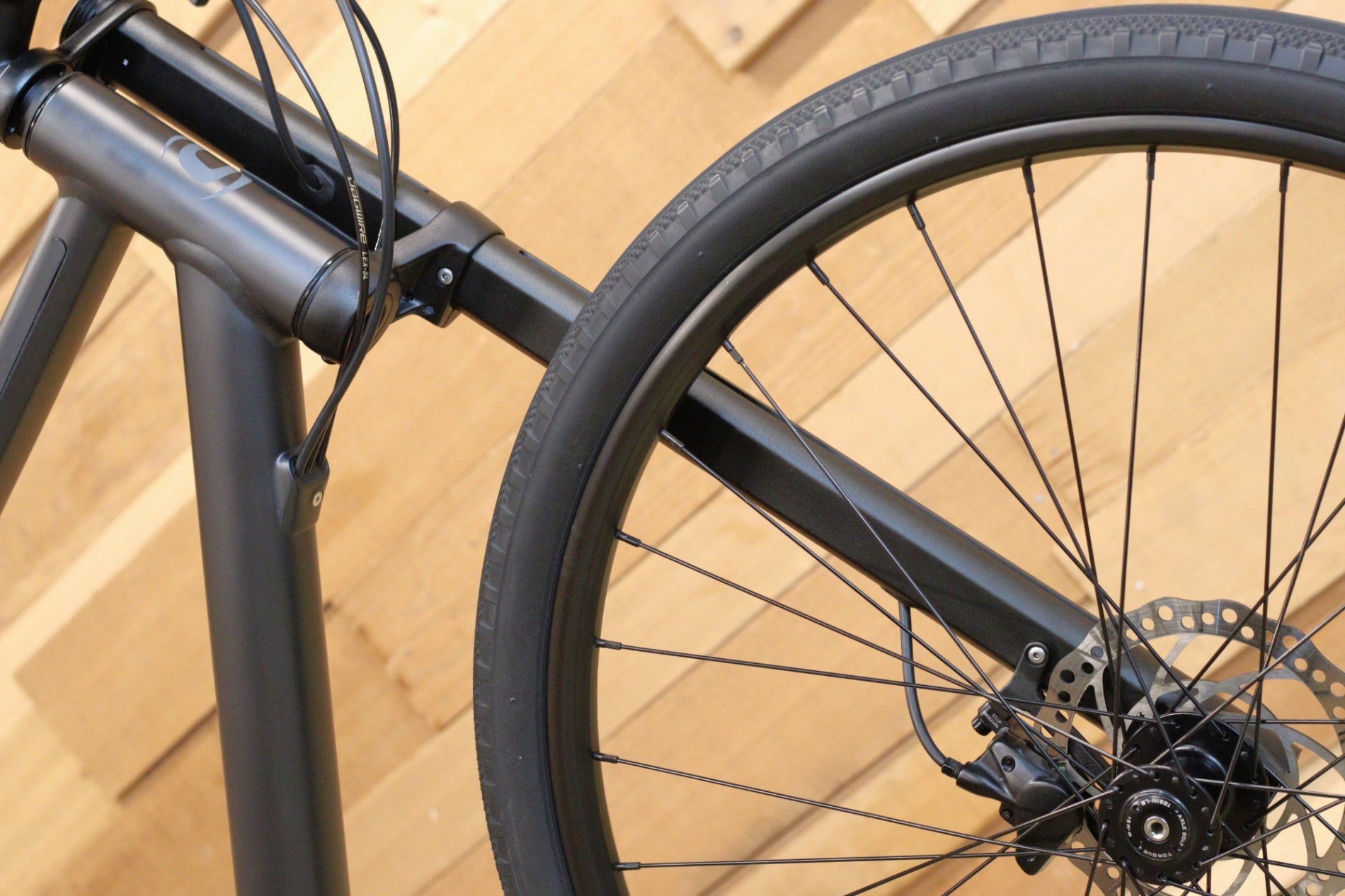 CANNONDALE BAD BOY 2｜Mサイズ｜室内保管・整備良好 Cannondale BAD BOY 2｜Mサイズ｜Lefty｜室内保管｜整備済み クロスバイク