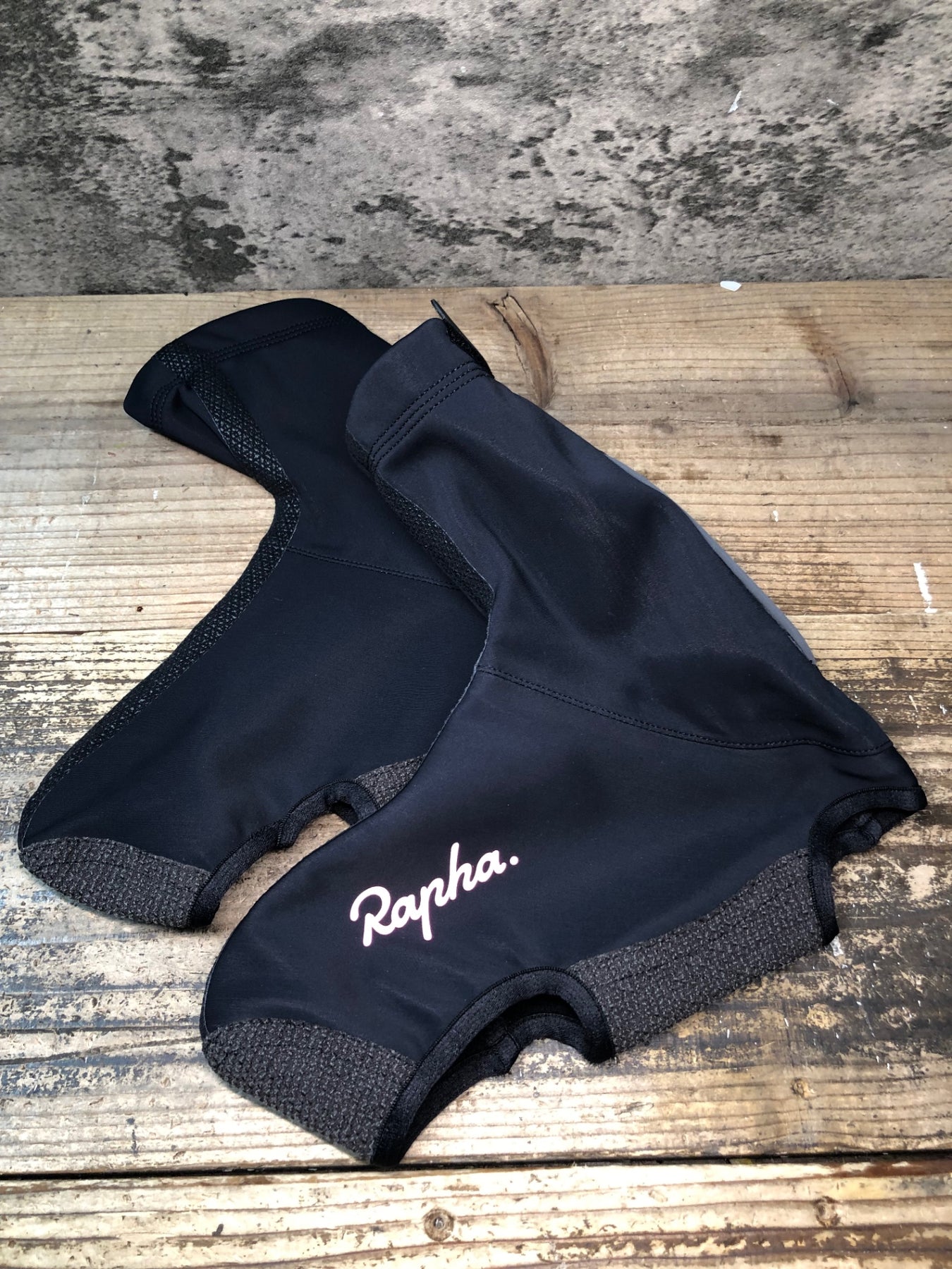 JN719 ラファ Rapha DEEP WINTER OVERSHOES シューズカバー 黒 M 裏