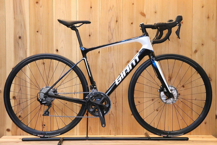 ジャイアント GIANT ディファイ DEFY ADVANCED 2 2017年モデル Mサイズ シマノ 105 R7020 11S カーボン ロードバイク 【芦屋店】