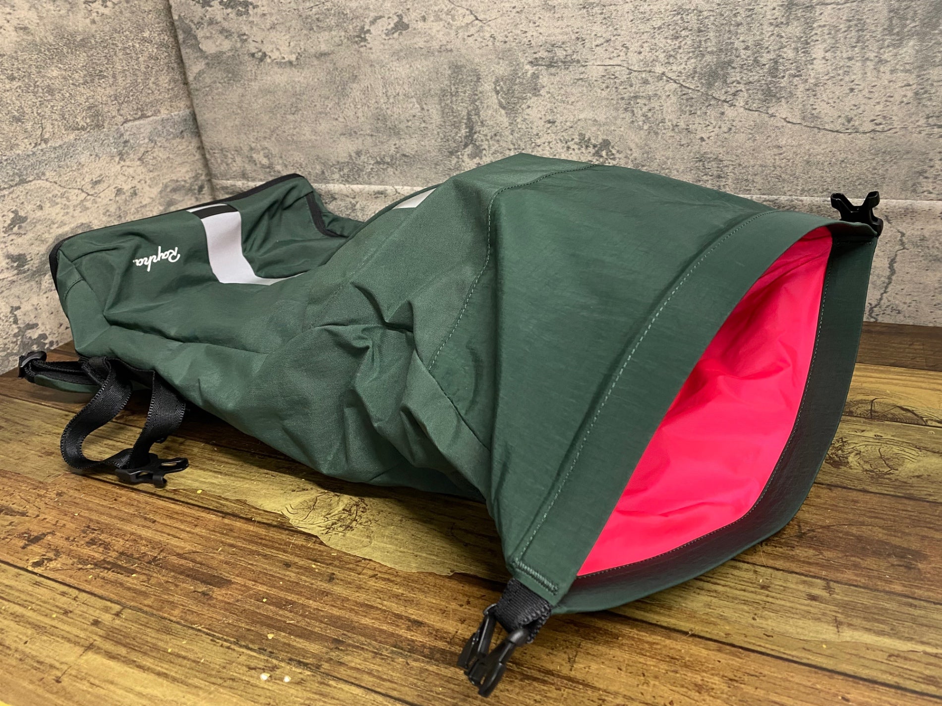KJ011 ラファ Rapha BACKPACK SMALL バックパック 深緑 20L – BICI