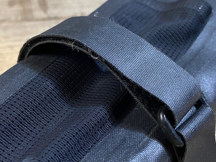 KD406 カステリ CASTELLI サドルバッグ