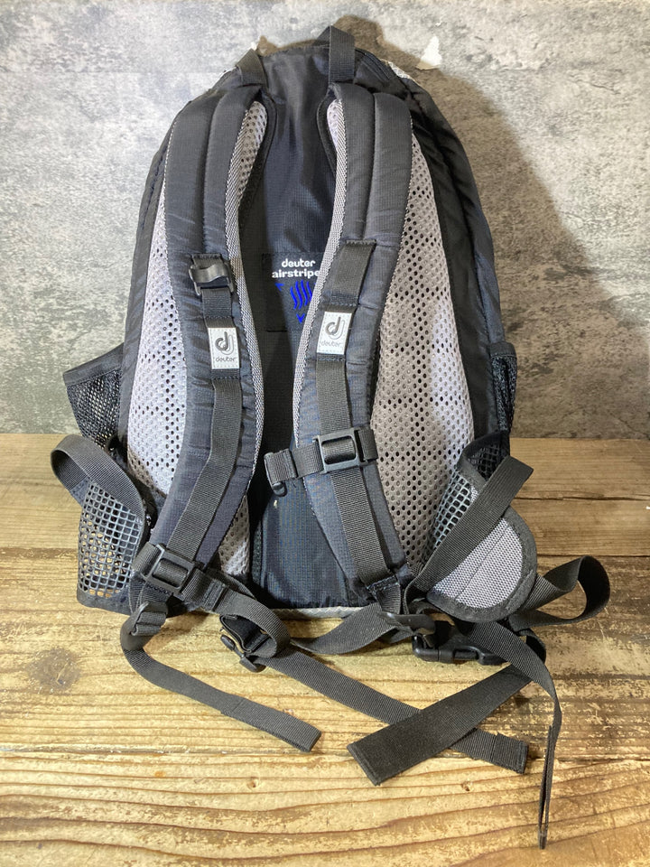 JR175 ドイター deuter SUPER BIKE S リュックサック バックパック 黒赤