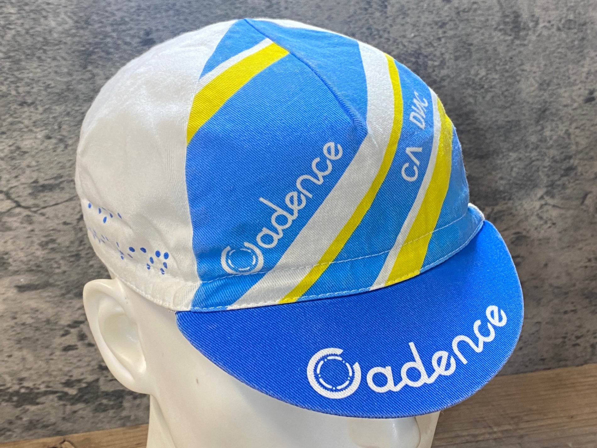 JW689 ケイデンス Cadence サイクルキャップ 白 青 – BICI AMORE
