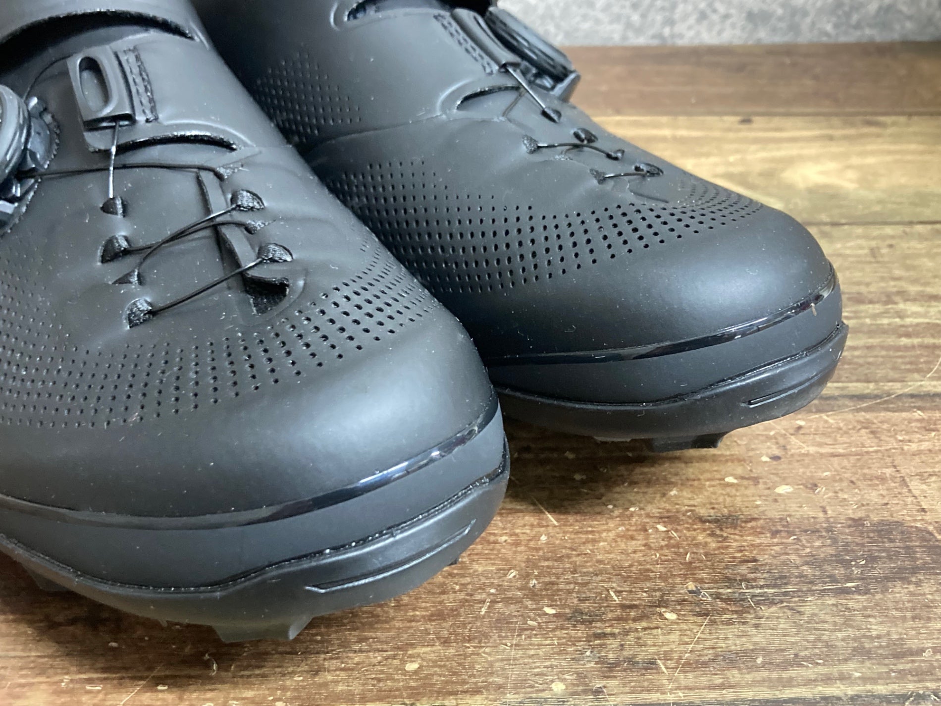 JY959 シマノ SHIMANO XC7 SHXC703M L01 E ビンディングシューズ EU43
