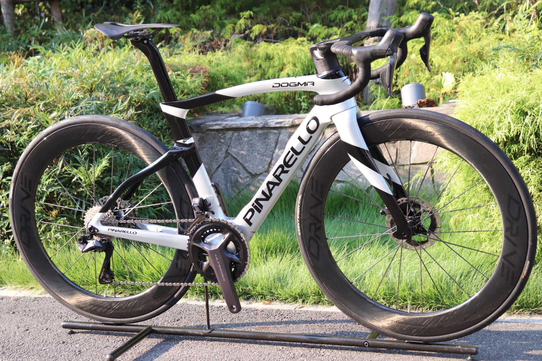 新品コンポ】 決算SALE ピナレロ PINARELLO ドグマ DOGMA F 2024 500