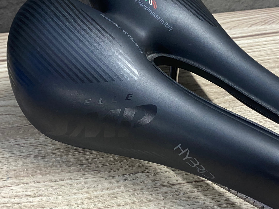 KE950 SELLE SMP HYBRID サドル 黒 140mm aisi 304 tubeレール