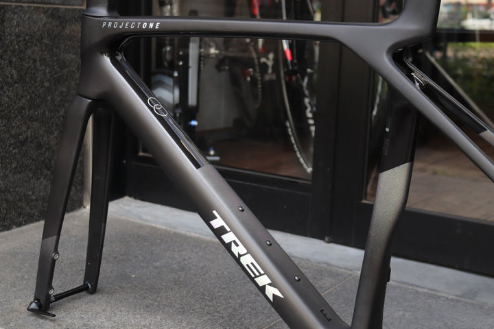トレック TREK マドン MADONE SLR GEN8 P1 2025年モデル Mサイズ カーボン ディスクブレーキ ロードバイク フレームセット 【東京南麻布店】