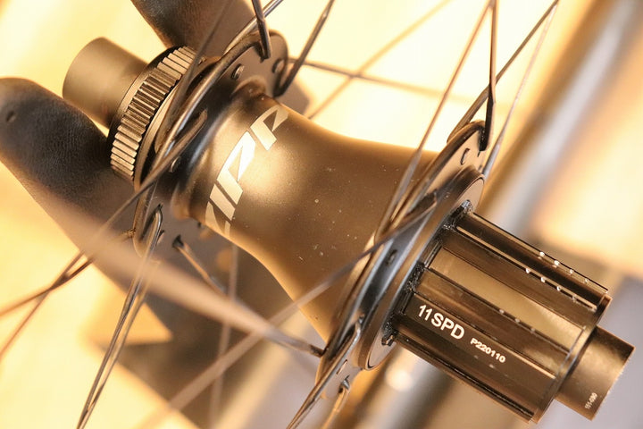 ジップ ZIPP 303 FIRECREST TUBELESS DISC カーボン チューブレスレディ ホイールセット シマノ 11S/12S フックレス 【芦屋店】